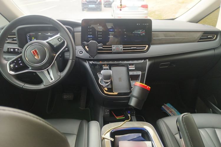 Used Hongqi HQ9 2023 2.0T Smart Connect Flagship Edition Center Console