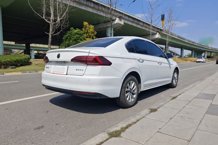 Used Volkswagen Bora 2021 1.5L Manual Fashion Smart Connect Edition Exterior 5