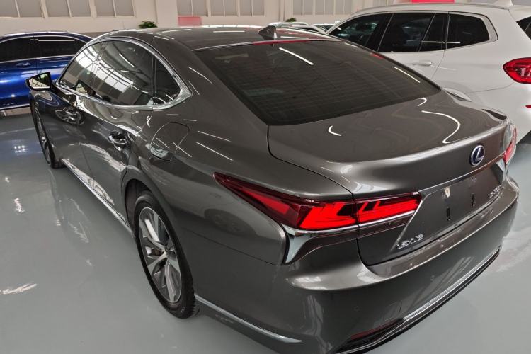 Used Lexus LS 2020 500h Excellence Edition China VI standard