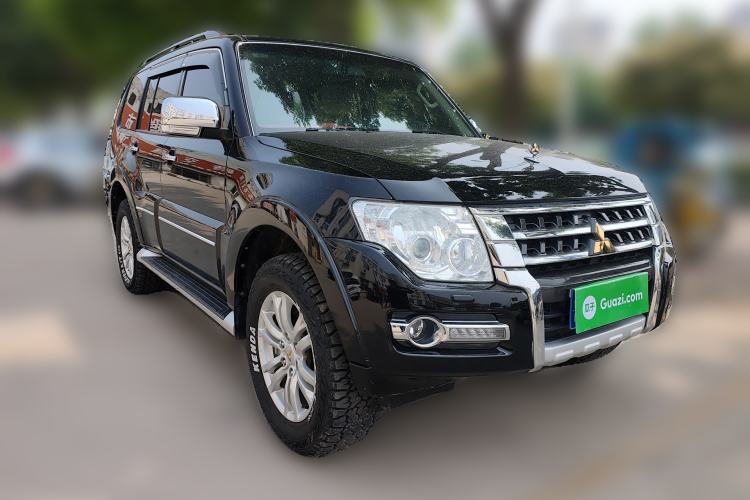 Used Mitsubishi Pajero 