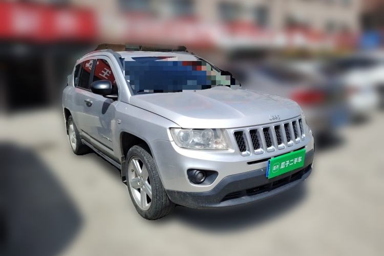Used Jeep Compass 2012 2.0L two-wheel drive luxury version