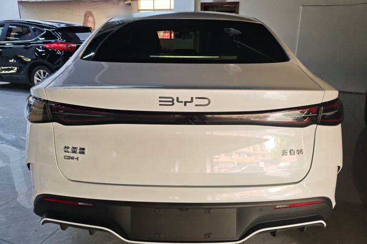 Used BYD Seal 06 New Energy 2024 DM-i 80KM Luxury Model
