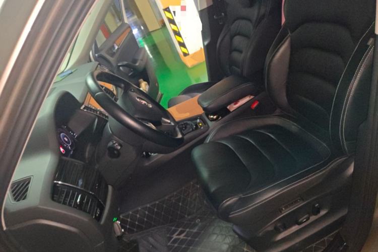 Used Skoda Kodiaq 2019 Facelifted TSI330 7-Seater Two-Wheel-Drive Deluxe Enjoyment Version China V Emission Standard Left Front Seat