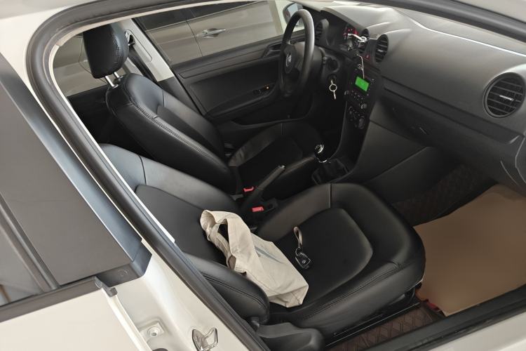 Used Volkswagen Jetta 2015 Zhuihui Edition 1.4L Manual Fashion Model Right Front Seat