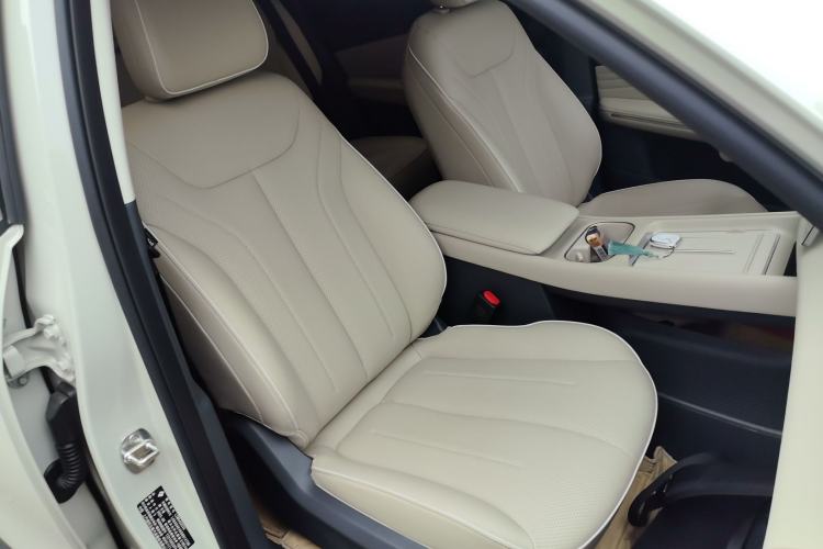 Used Baojun Yunhai 2026 Model 600km Pure Electric Edition Right Front Seat