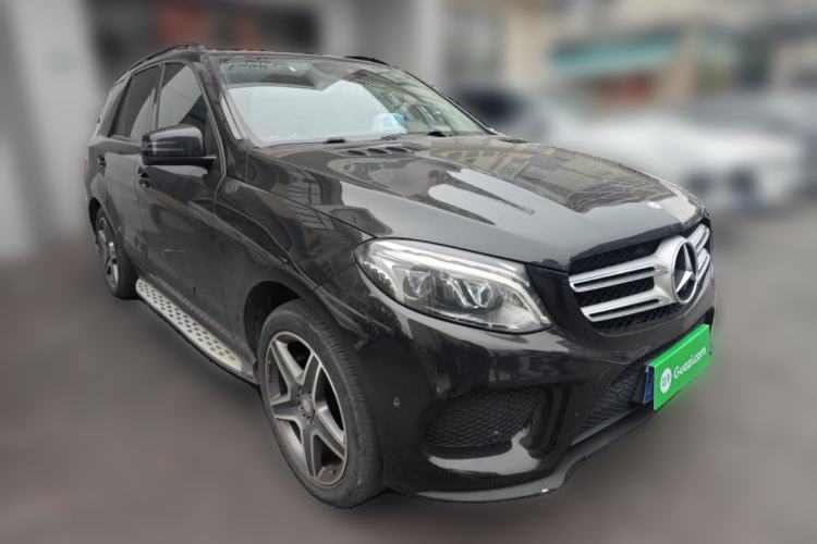 Used Mercedes-Benz GLE 2016 GLE 400 4MATIC Front Right 45 Deg
