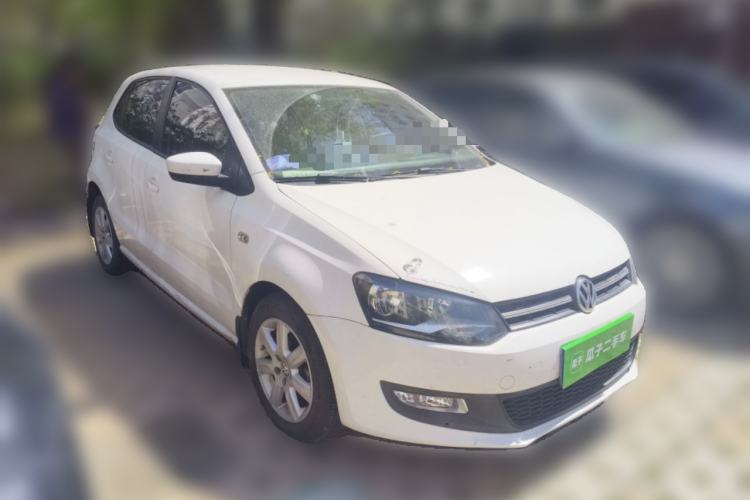 Used Volkswagen Polo 2013 1.4L Automatic Comfort Edition Front Right 45 Deg