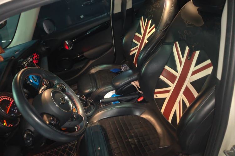 Used MINI 2019 2.0T COOPER S Classic Edition Five-Door Model