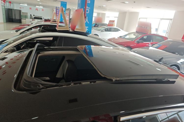 Used Volkswagen Magotan 2023 2 Million Units Limited Edition 330TSI DSG Leading Version
