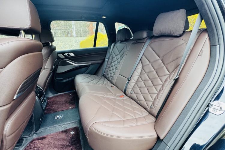 Used BMW X5 2022 xDrive 40Li M Sport Package
