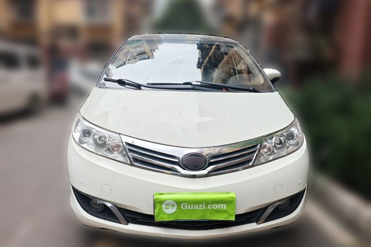 Used BYD M6 2015 2.4L Automatic Prestige Edition
