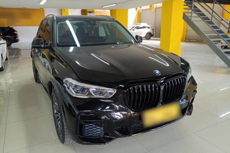 Used BMW X5 2022 Restyled xDrive 30Li Luxury Version M Sport Package
