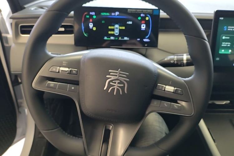 Used BYD Qin PLUS 2025 DM-i Smart Drive 55KM Leading Model
