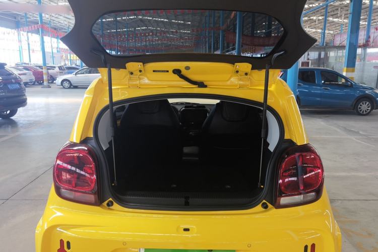 Used Roewe Clever 2022 311km QiQi BoBo Edition Trunk