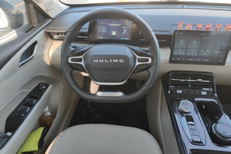 Used Wuling Xingguang 2023 70 Standard Edition
