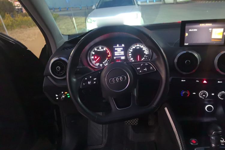 Used Audi Q2L 2022 35 TFSI Progressive Dynamic Edition
