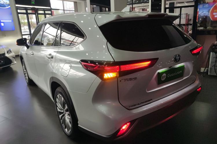 Used Toyota Highlander 2022 Dual-Engine 2.5L Four-Wheel Drive Prestige Version 7 Seats