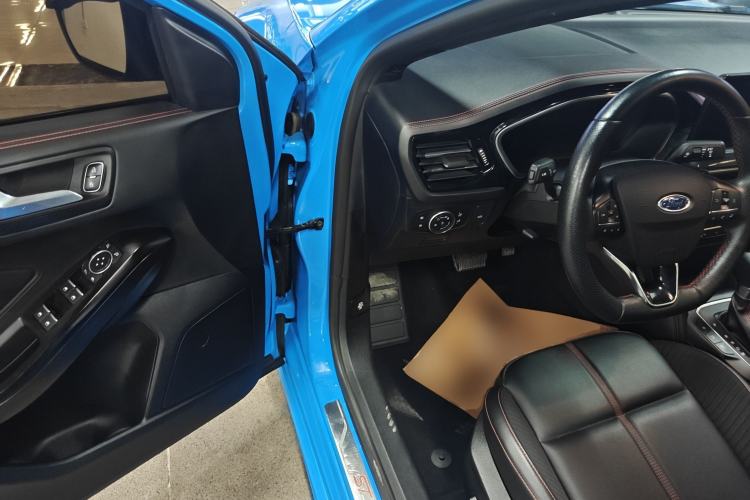 Used Ford Focus 2022 Sedan EcoBoost 180 Automatic ST Line