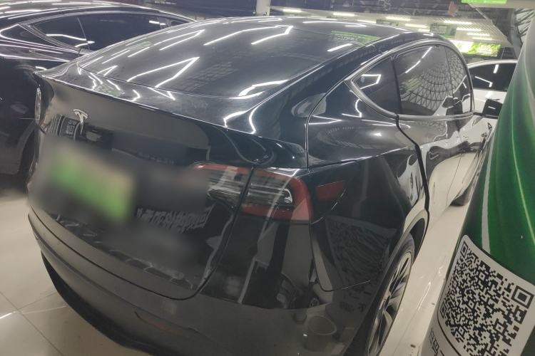 Used Tesla Model Y 2023 Long-Range All-Wheel-Drive Version
