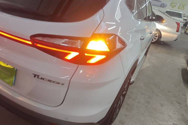 Used Hyundai Tucson 2020 280TGDi Two-Wheel-Drive GLS Fashion Edition China VI Standard