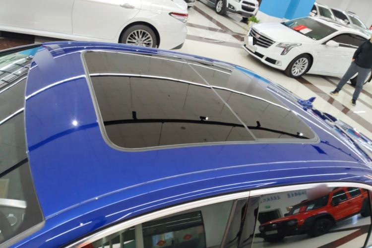 Used Audi A4L 2019 40 TFSI Fashion Edition China VI Emission Standard Roof