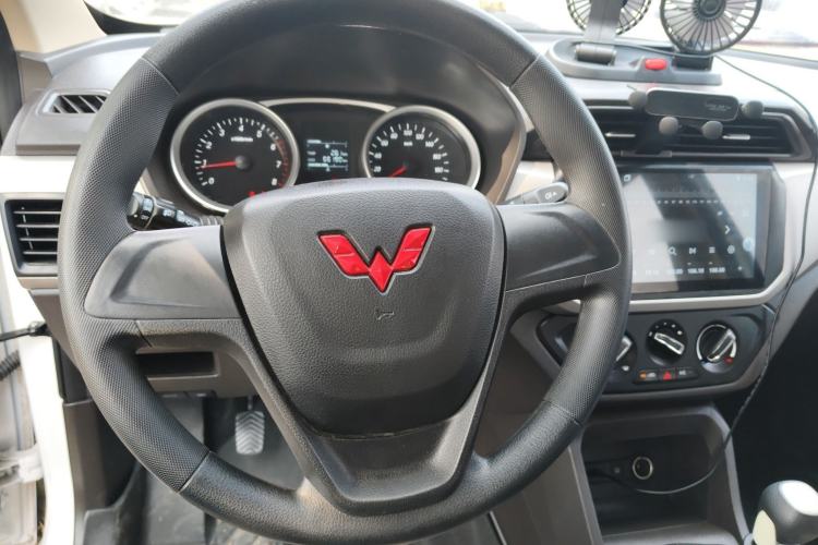 Used Wuling Hongguang 2021 1.5L Facelift S Comfort Version Hydraulic Power Steering LAR Steering Wheel