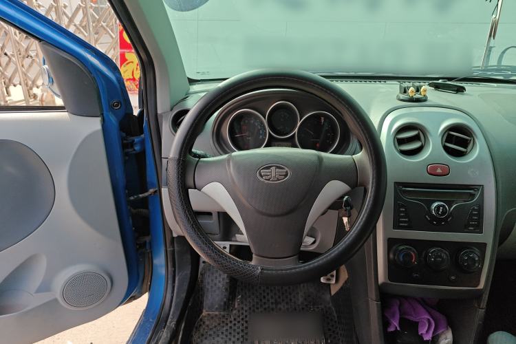 Used FAW Weizhi V2 2010 1.3L AMT Flagship Version