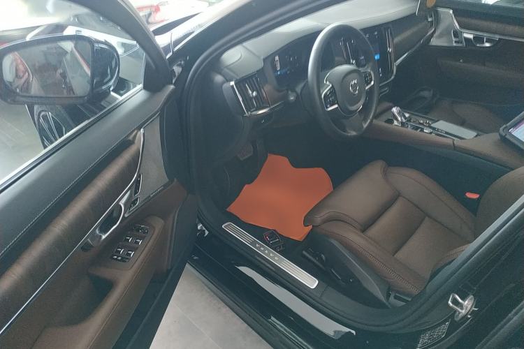 Used Volvo S90 2024 B5 Luxury Smart Edition Driver Seat