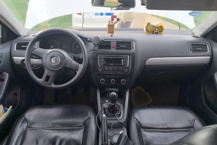 Used Volkswagen Sagitar 2012 1.6L Manual Comfort Model