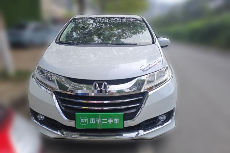 Used Honda Odyssey 2015 Revised 2.4L Luxury Edition Front