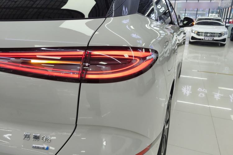 Used BYD Sealion 06 New Energy 2025 Model EV 605 Navigation Pro Edition Right Rear Taillight