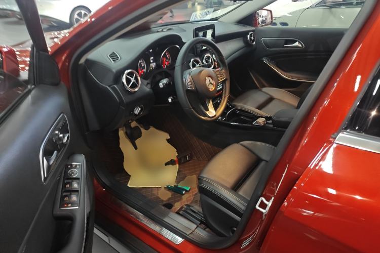 Used Mercedes-Benz GLA 2017 GLA 200 Fashion Model
