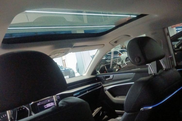 Used Audi A7L 2024 45TFSI S-line Dream-Building Edition Flow Crystal Package