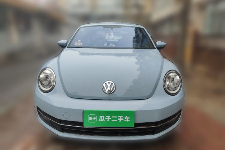 Used Volkswagen Beetle 2015 180TSI model
