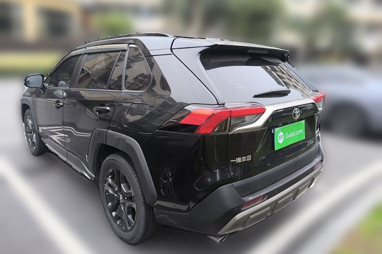 Used Toyota RAV4 2022 2.0L CVT Four-Wheel Drive Premium Edition