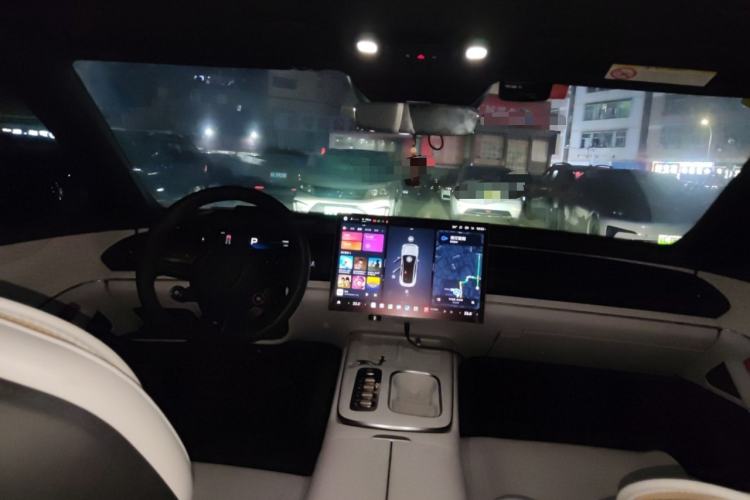 Used Xiaomi Auto SU7 2024 Rear-Drive Ultra-Long Range Advanced Pro-Level Intelligent Driving Version
