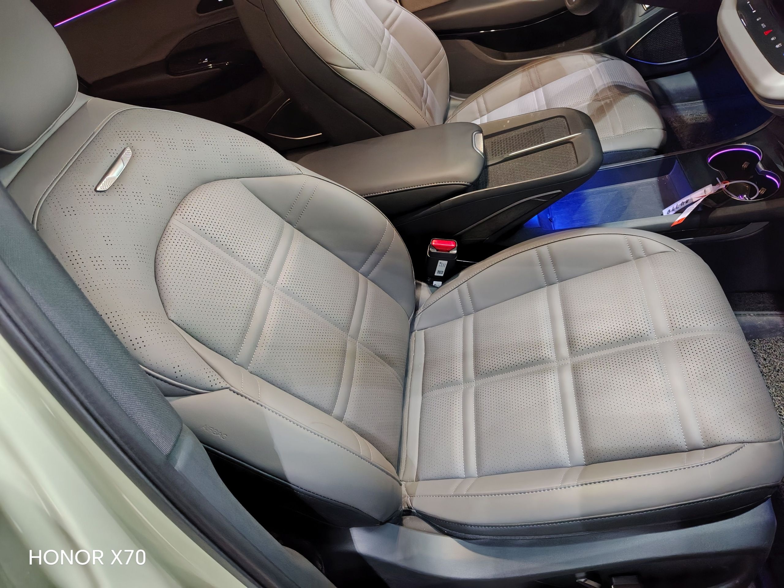 Hongqi EH7 2024 690 Pro — снимка 19