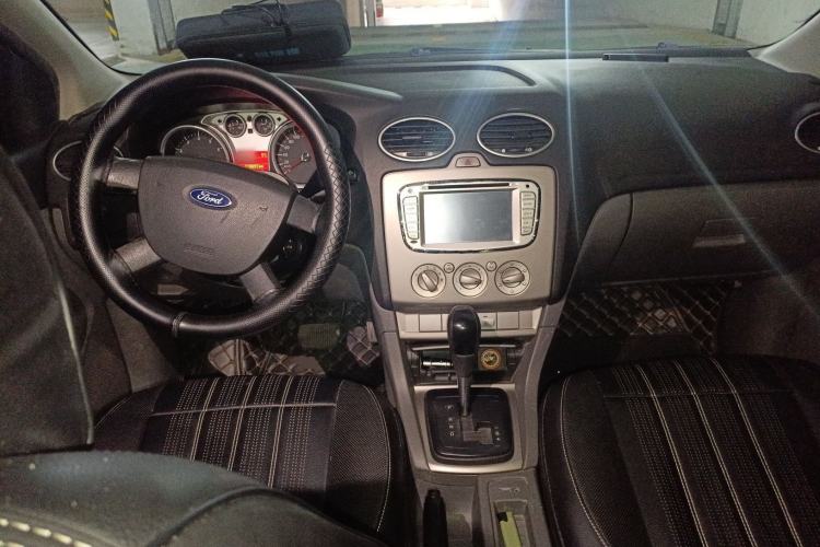 Used Ford Focus 2013 Hatchback Classic 1.8L Automatic Base Model
