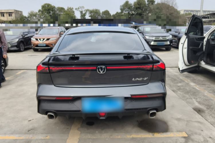 Used Changan UNI-V 2022 1.5T Prestige Version