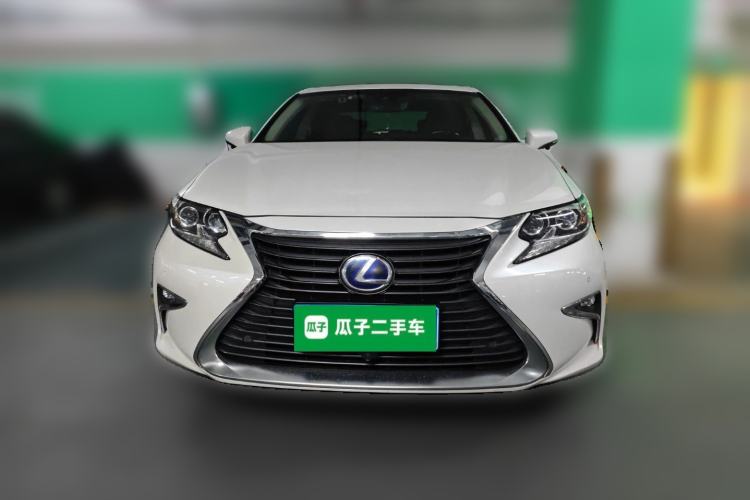 Used Lexus ES 2017 300h Mark Levinson Luxury Edition