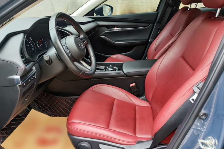 Used Mazda 3 Axela 2022 2.0L Automatic Zhiya Edition Interior 2