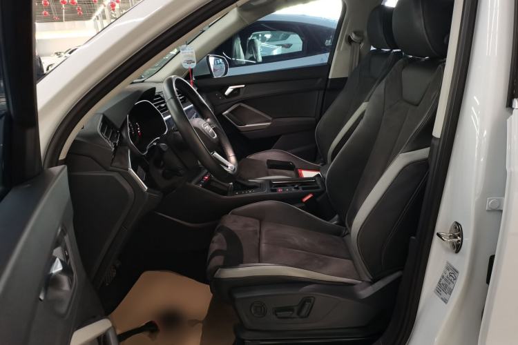 Used Audi Q3 2023 35 TFSI Progressive Dynamic Edition (1.4T)