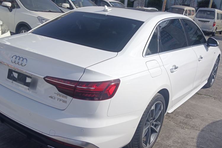 Used Audi A4L 2022 40 TFSI Fashion Dynamic Model
