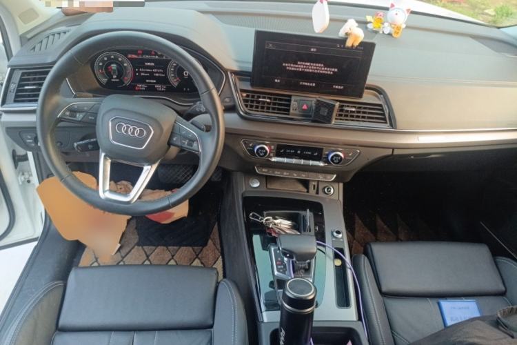 Used Audi Q5L 2022 Updated 45T Luxury Dynamic Version Interior 2