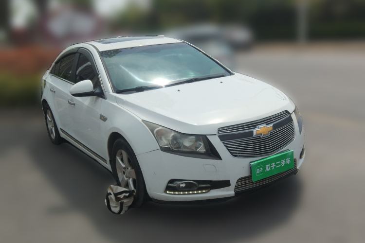 Used Chevrolet Cruze 2013 1.6L SE MT Front Right 45 Deg