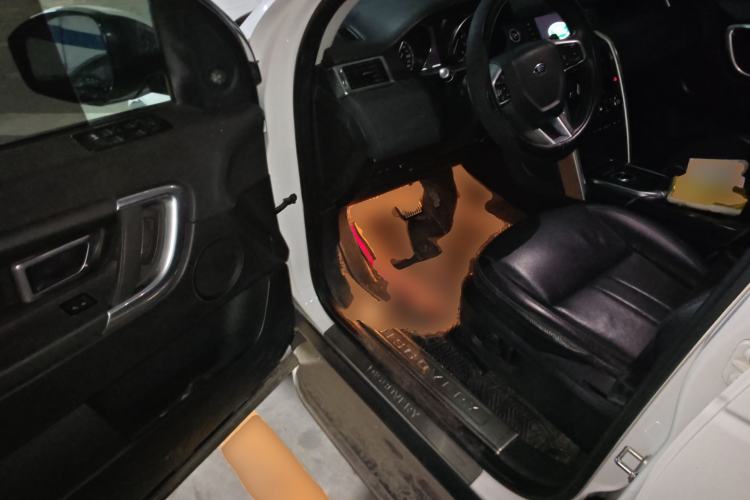 Used Land Rover Discovery Sport 2018 240 PS SE Version Driver Seat