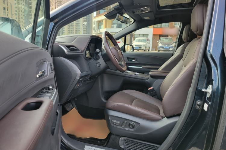 Used Toyota Granvia 2023 2.5L Hybrid Flagship VIP Edition Interior 2