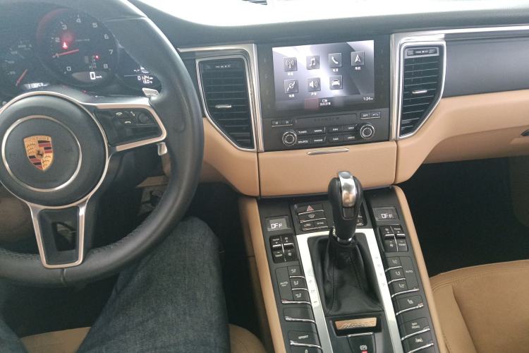 Used Porsche Macan 2017 Macan 2.0T
