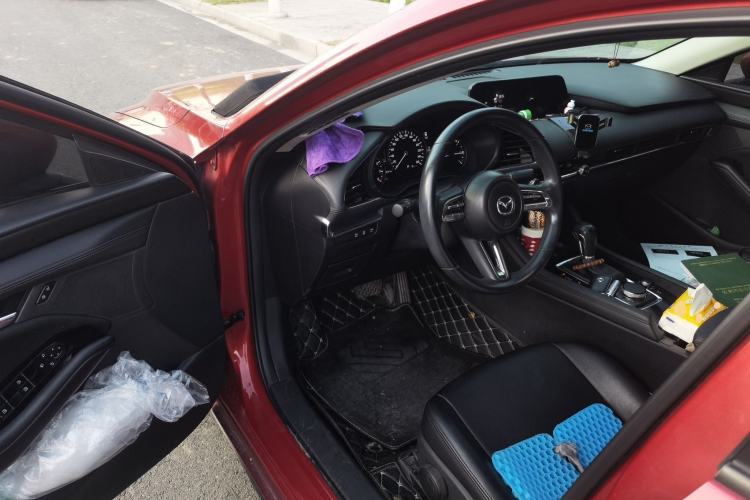 Used Mazda 3 Axela 2021 2.0L Automatic ZhiXuan Edition
