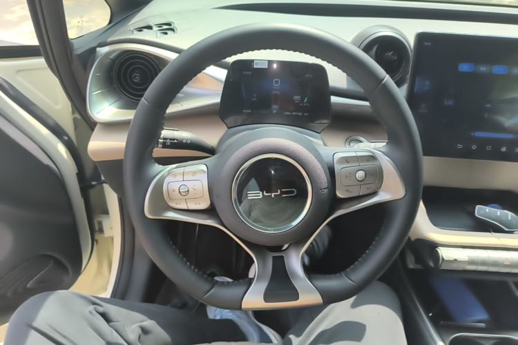 Used BYD Dolphin 2021 405 km Fashion Edition